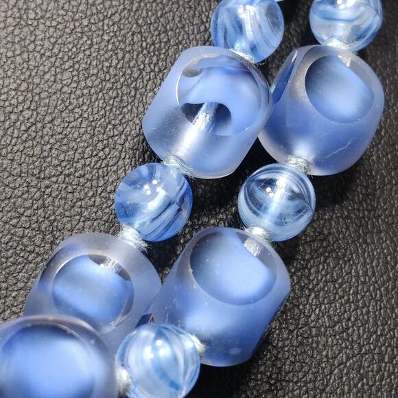 Vintage 1950s Blue Glass Beaded Necklace Double Strand Square Round Beads 18" - Picture 9 of 10